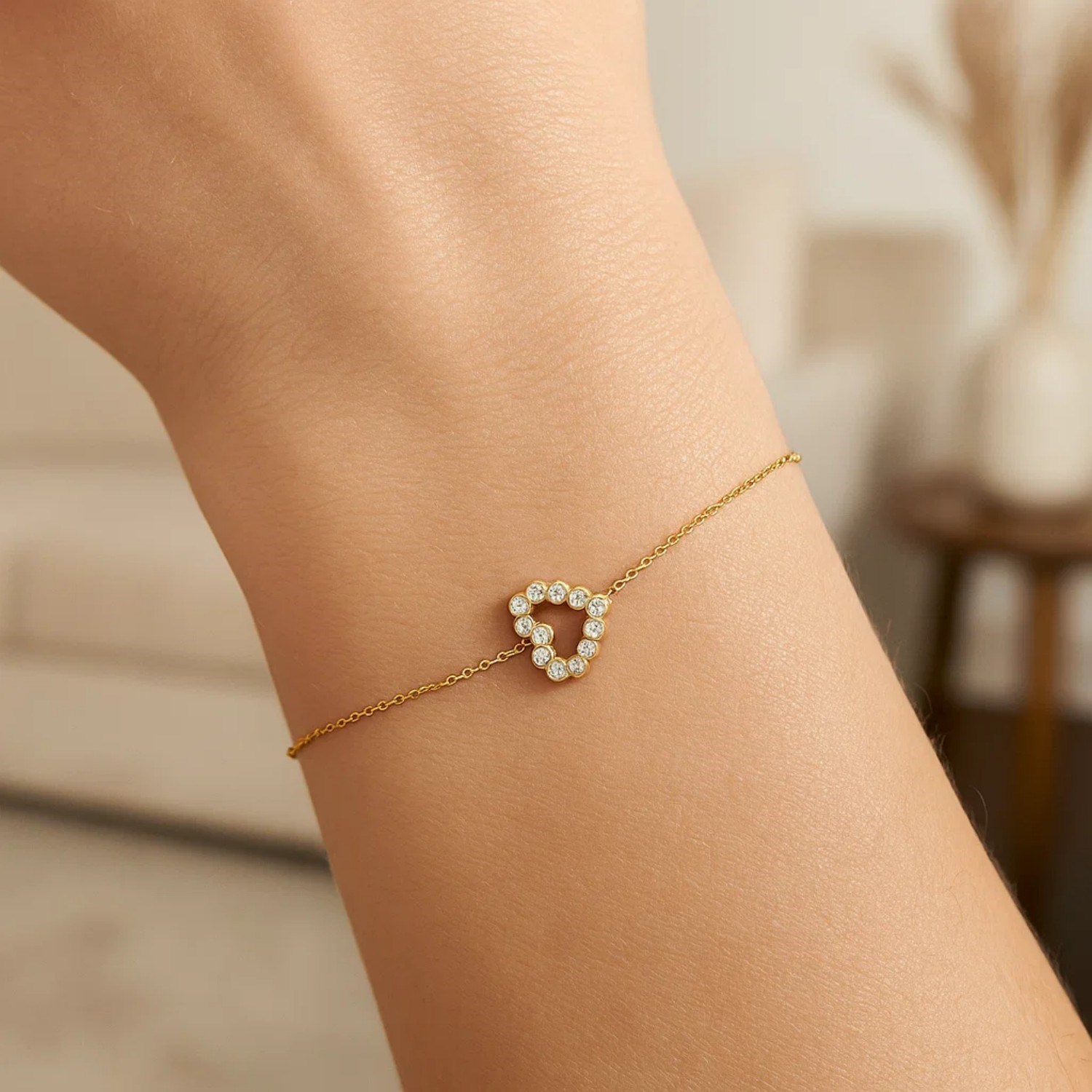 Elegant 14k Yellow Gold Petite Diamond Heart Bracelet - Image 4