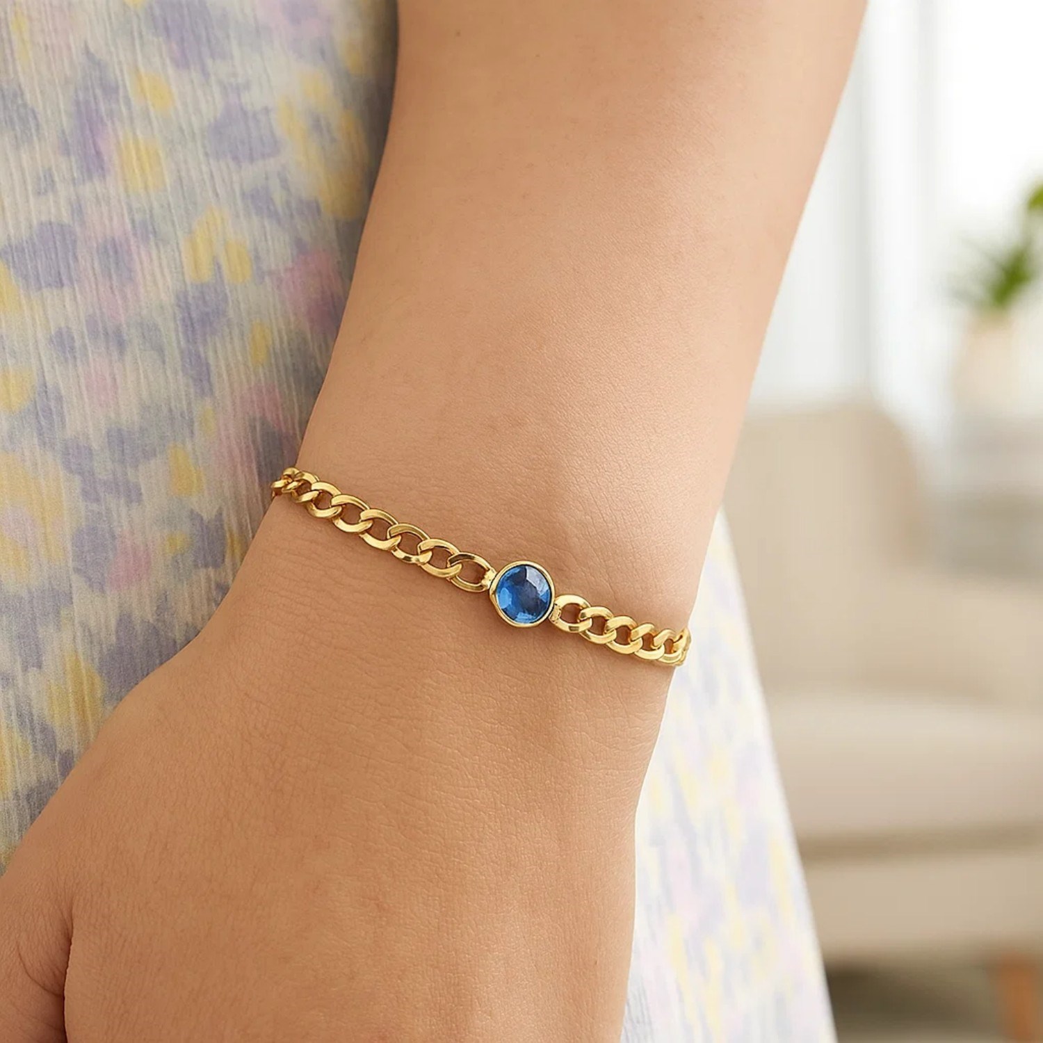 14K Yellow Gold Blue Topaz Curb Chain Bracelet (3.60 mm) - Image 4